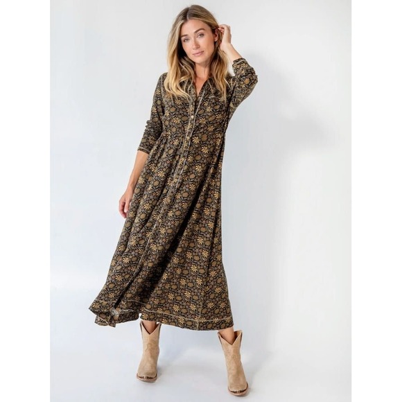 NATURAL LIFE Dresses & Skirts - Natural Life Christa Maxi Dress Multicolor Floral Long Sleeve Button Front